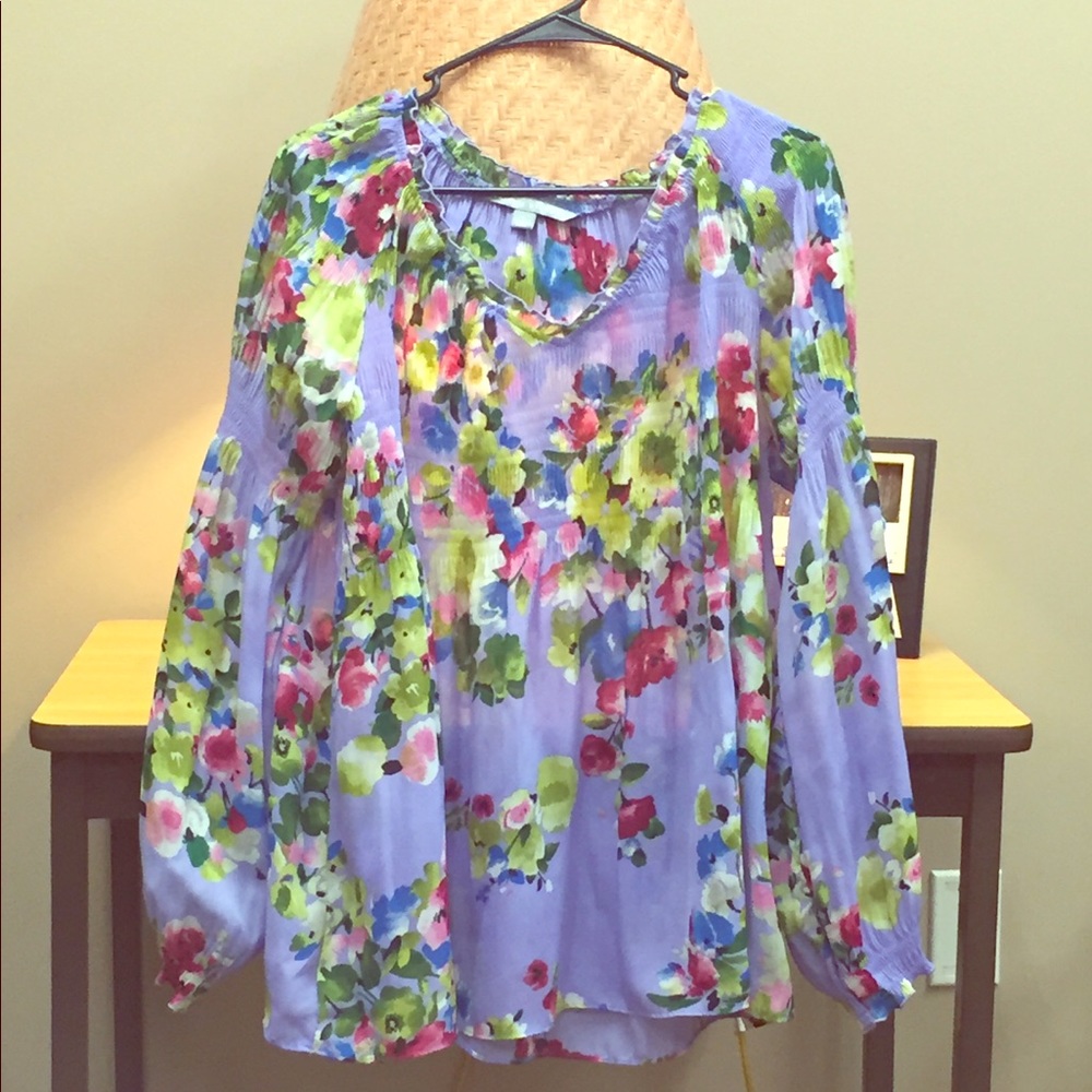 Cute blouse